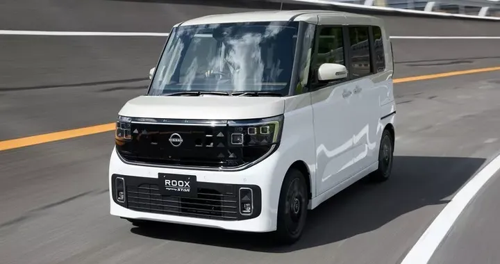 Nissan Roox, la quarta generazione della kei car si rinnova con più spazio e tecnologia