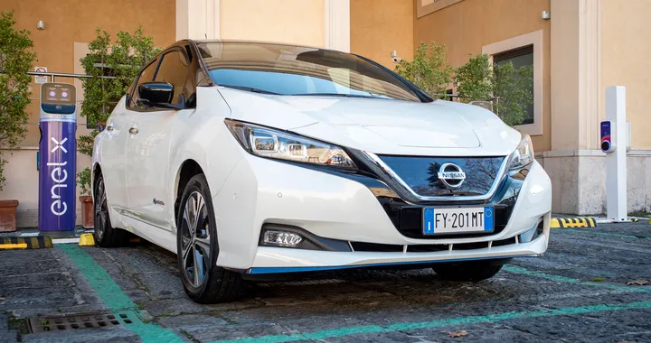 Nissan Leaf: con E-ASY ELECTRIC viaggiare è più semplice