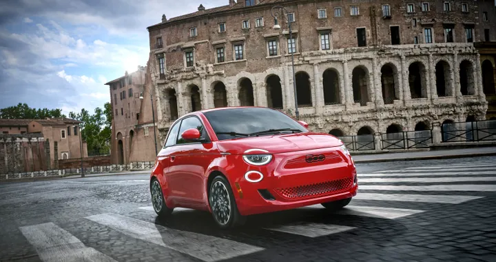 Stellantis lancia &quot;Elettrico Facile&quot;, offerte dedicate per spingere sulle auto elettriche