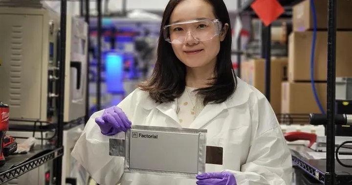 Auto elettriche, Factorial presenta le sue batterie allo stato solido da 40 Ah