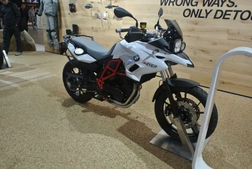 BMW F 800 GS e F 700 GS si rinnovano per il 2016