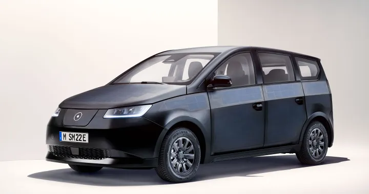 Sono Motors Sion, svelato il design di produzione dell'auto a ricarica solare