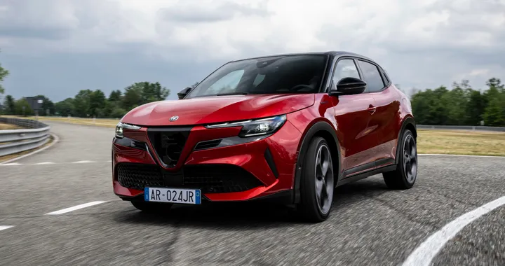 Alfa Romeo, bene aprile 2025: miglior mese degli ultimi 5 anni come vendite in Italia