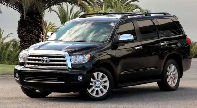 Toyota Sequoia si trasforma in una stanza in movimento