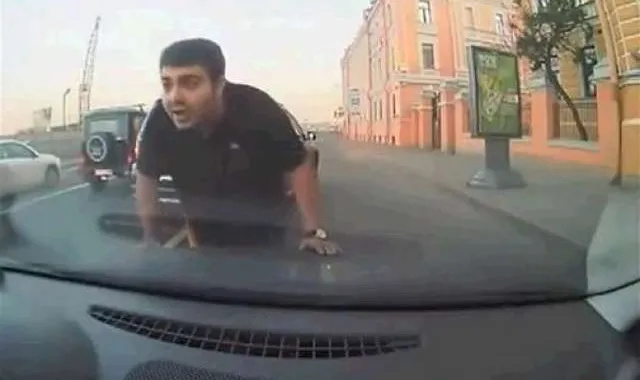 Dashcam in Russia: la parodia (video)