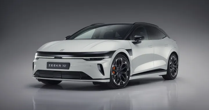 Zeekr 7GT, la shooting brake elettrica per l'Europa debutta a Bruxelles: versioni e prezzi