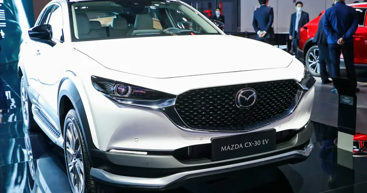 Mazda CX-30, al Salone di Shanghai debutta la versione elettrica