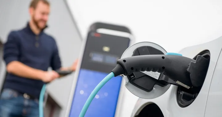 Bosch entra nel settore del car sharing con i furgoni elettrici