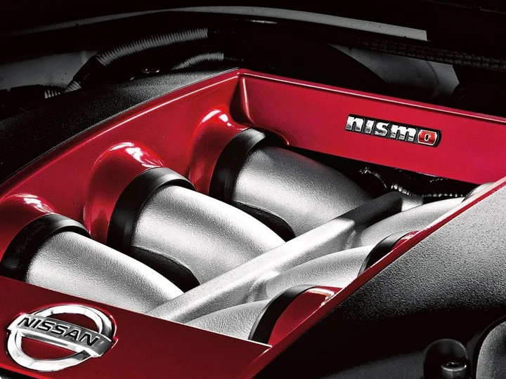 Nissan raddoppia la gamma Nismo con dieci modelli entro il 2028