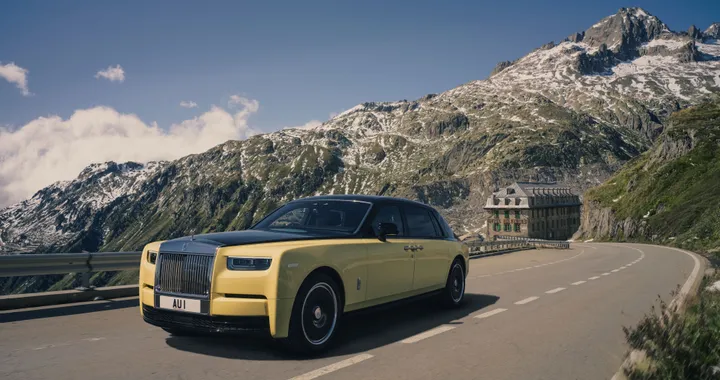 Rolls-Royce celebra i 60 anni di Goldfinger con una Phantom super esclusiva