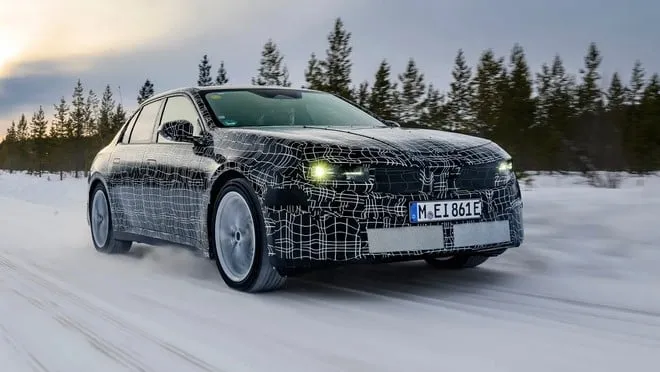 Nuova BMW Serie 3: test al Nürburgring in vista del lancio