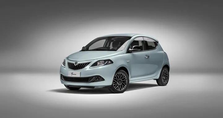 Lancia Ypsilon, le (piccole) novità del Model Year 2023