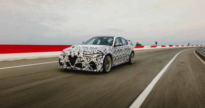 Alfa Romeo Giulia GTA messa alla prova da Giovinazzi e Raikkonen