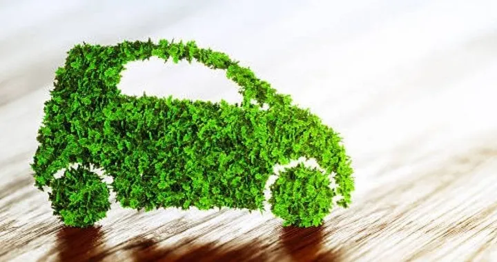 I trasporti in Italia: l'auto rimane fondamentale. Elettriche ancora lontane
