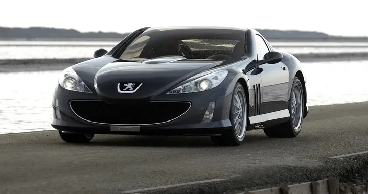 Peugeot 907 Concept: la storia dell'indimenticata sportiva con motore V12