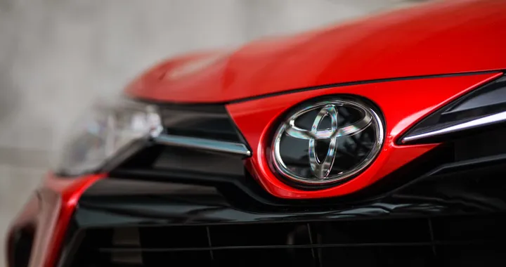 Toyota, il più grande colosso dell'auto al mondo non è più la prima azienda del Giappone