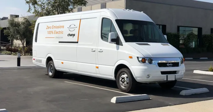 FedEX, una flotta di 1.000 van elettrici della startup Chanje