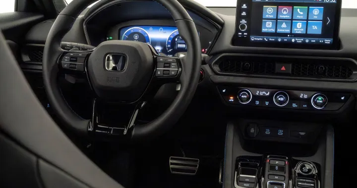 Nuova Honda Prelude, interni e bagagliaio della coupé sportiva