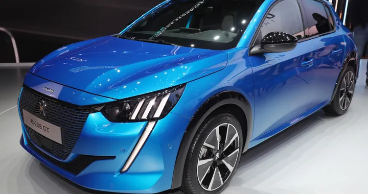 Peugeot e-208: in Francia l'elettrica costa 31.000 euro
