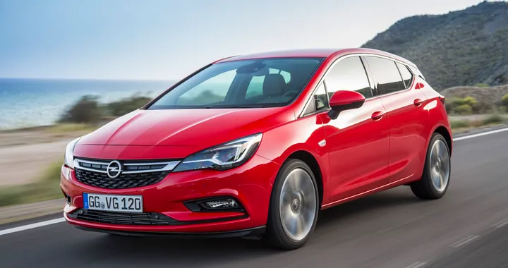 Opel Astra 1.6 BiTurbo Diesel: top di gamma Euro 6D TEMP da 27.100 euro