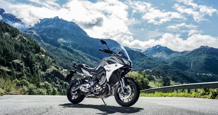 Yamaha Tracer 900 e Tracer 900 GT: a EICMA le MY 2018