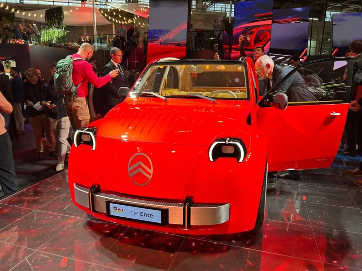 Citroën 2 CV Concept, ritorna un’icona: elettrica, compatta e accessibile