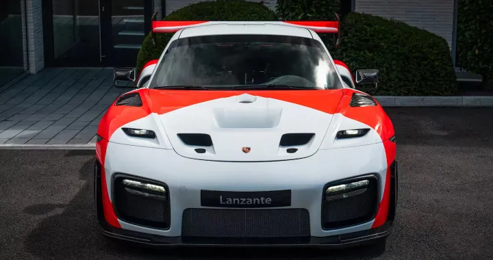 Porsche 935, Lanzante realizza due versioni stradali dell'hypercar da pista