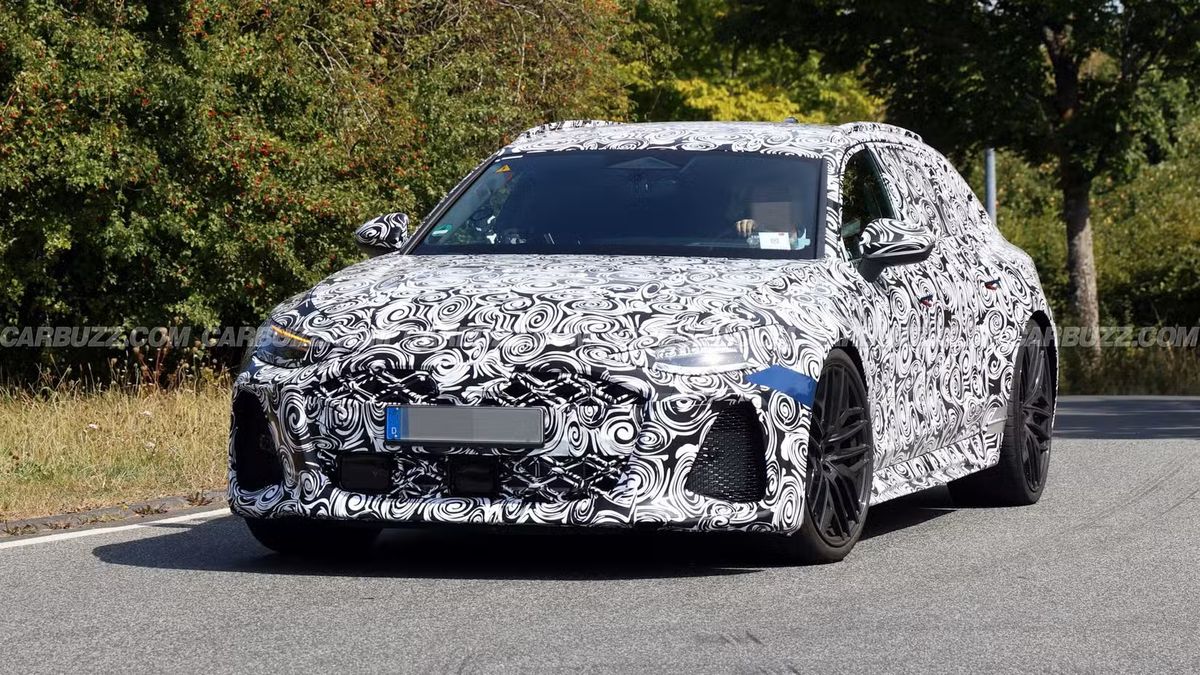 Nuova Audi RS6 Avant 2026, la super wagon sta arrivando e sarà ibrida Plug-in