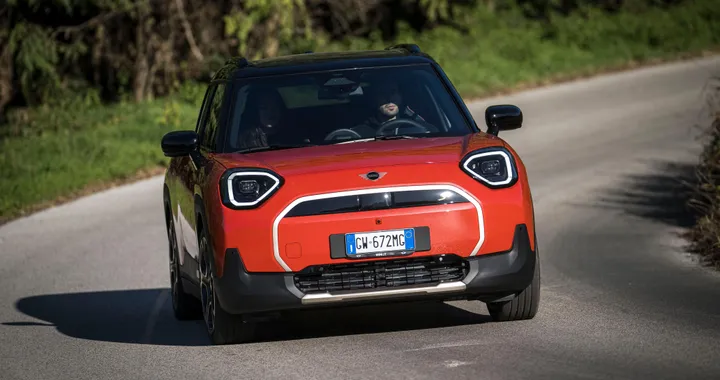 Dazi auto elettriche, BMW e tre Case cinesi fanno ricorso