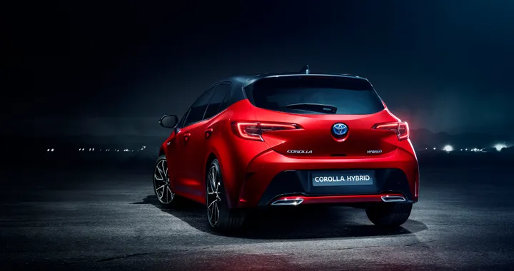 Toyota Auris addio: ritorna il nome Corolla (anche SW)
