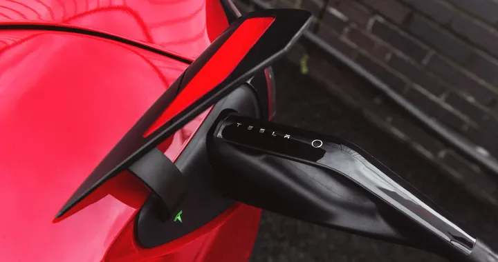 Tesla ha aperto la sua rete Supercharger agli altri costruttori