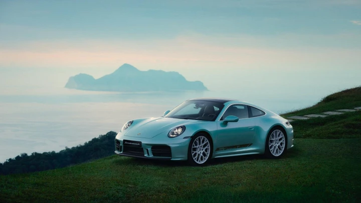 911 Carrera T “Formosa”: omaggio di Porsche alle bellezze di Taiwan