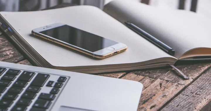 RC Auto online: l'assicurazione si compra da smartphone o da PC? Dati Italia 2020