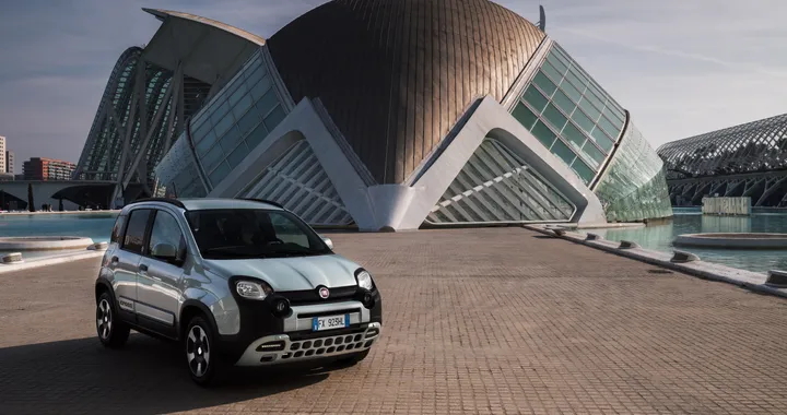 Fiat Panda Hybrid sbarca sul configuratore: versioni e prezzi