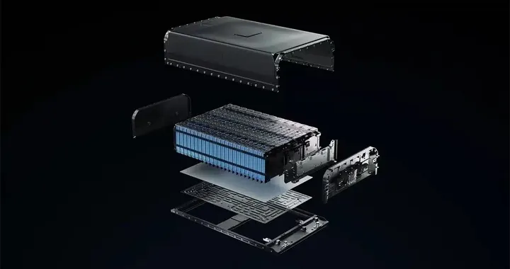 CATL presenta una nuova batteria per camion elettrici. Dura 2,8 milioni di km