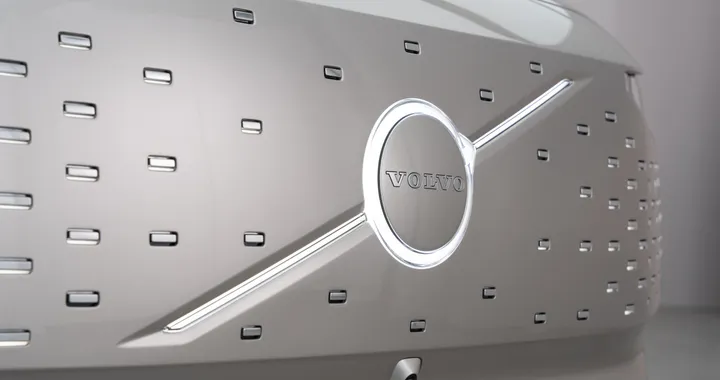 Volvo EX60, un nuovo SUV elettrico. Arriverà nel 2026 sulla piattaforma SPA3