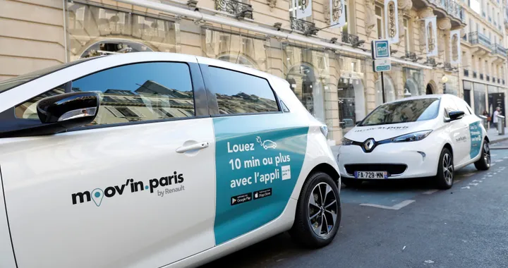 Renault, al via il car sharing elettrico &quot;Moov’in.Paris&quot;