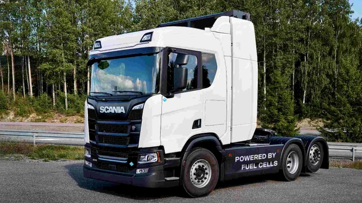 Toyota e Scania preparano 40 camion a idrogeno da 300 kW entro il 2027