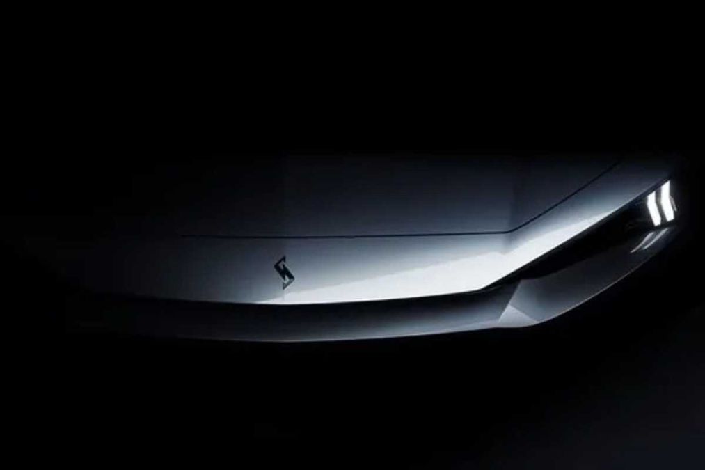 Teaser Nissan Skyline, il mito tornerà a risplendere dalle ombre
