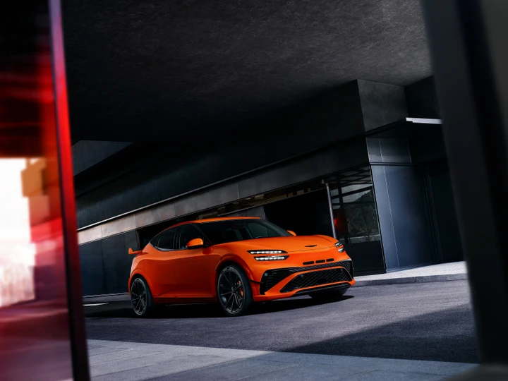 La nuova GV60 Magma anticipa il futuro del marchio Genesis