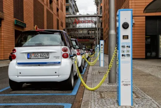 Incentivi per le elettriche in Germania: partenza in sordina