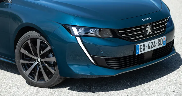 Peugeot 508, si aggiorna la gamma: prezzi da 32.500 euro