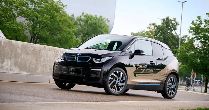 BMW testa il V2G con una flotta di i3 elettriche