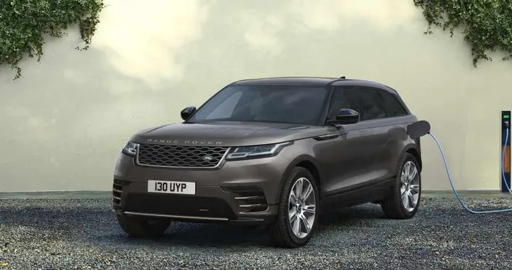 Range Rover Velar: arrivano la Auric Edition e altre novità per sicurezza e benessere