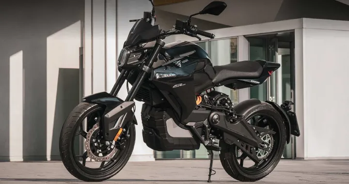 Voge ER10, moto elettrica per la città con 100 km di autonomia
