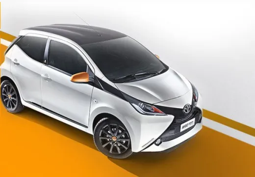 Amazon Italia inizia a vendere Auto: arriva la AYGO Amazon Edition
