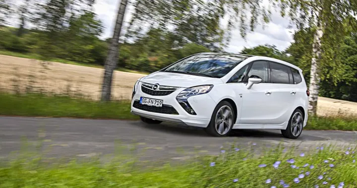 Opel Zafira Tourer: arriva la versione GLP-Tech Turbo