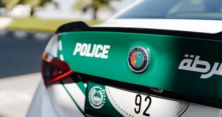 La ricca polizia di Dubai accoglie anche l'Alfa Romeo Giulia e Stelvio Quadrifoglio