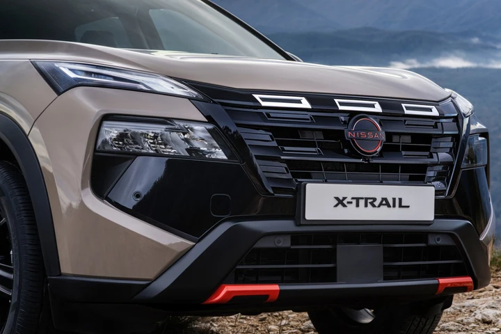 Nissan pronta a stupire con la X-Trail: allestimenti e prezzi