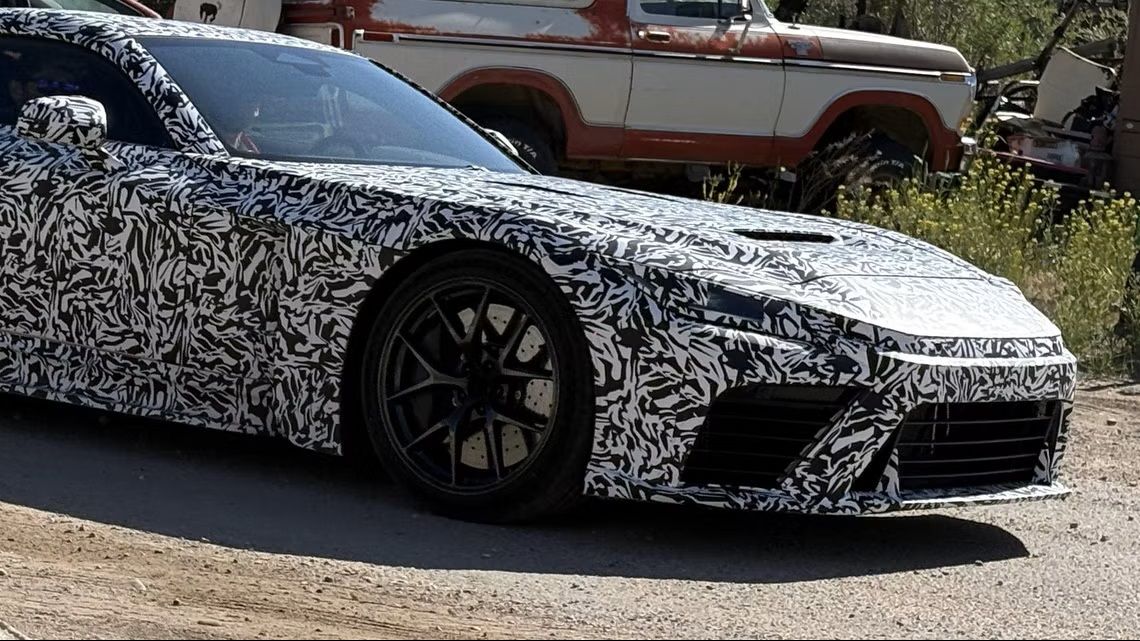La nuova supercar Lexus LFR pizzicata di nuovo durante i test